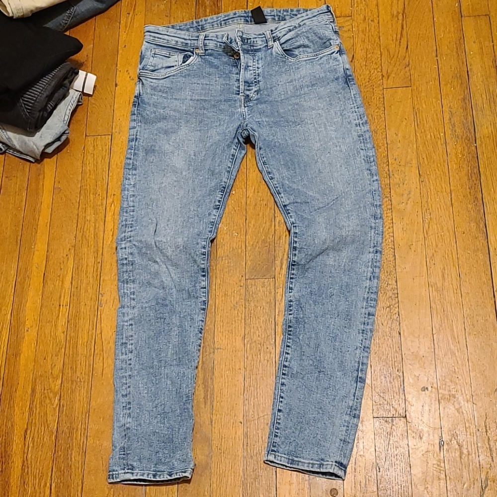 NEW Jeans